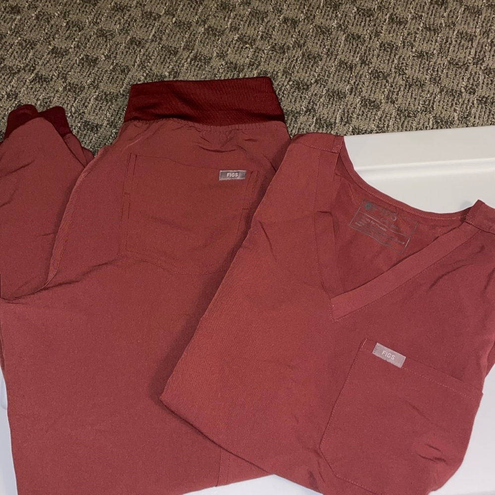 Figs scrubs